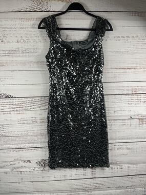 Marina Dress Womens 10 Silver Sequin Scoop Neck Sleeveless Bodycon Knee Length